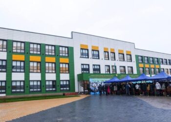 В Астане и Жамбылской области открылись еще две комфортные школы