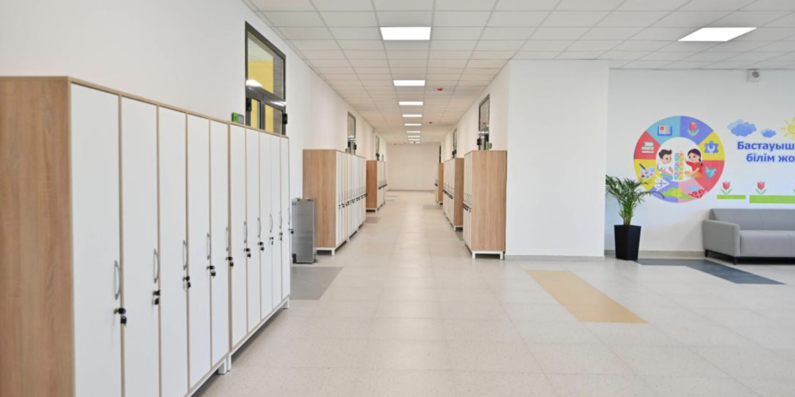 С начала учебного года в Казахстане открылись 106 новых школ