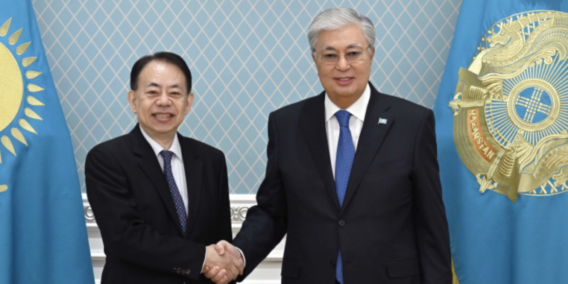 Касым-Жомарт Токаев принял президента Азиатского банка развития