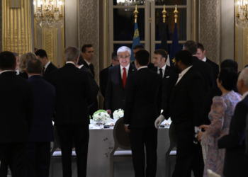 Токаев посетил государственный прием от имени Президента Франции
