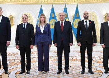 Токаев принял верительные грамоты послов ряда государств