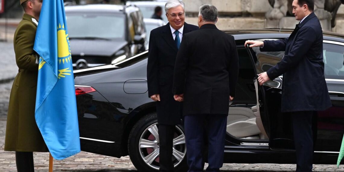 В Будапеште состоялась официальная встреча Президента РК