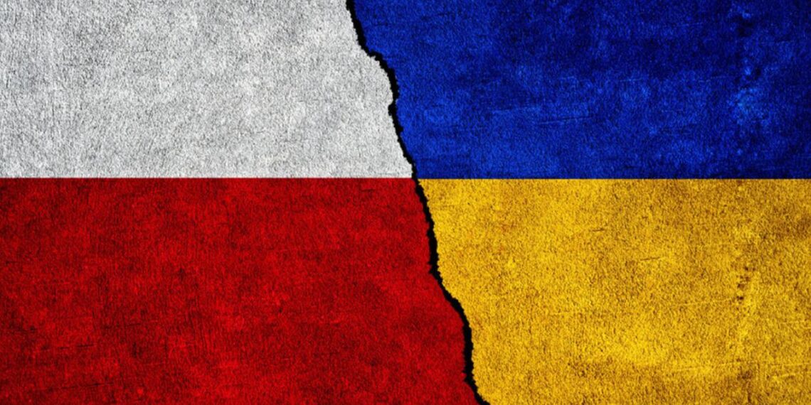 В Польше считают позицию Украины по эксгумации погибших на Волыни неприличной и несправедливой