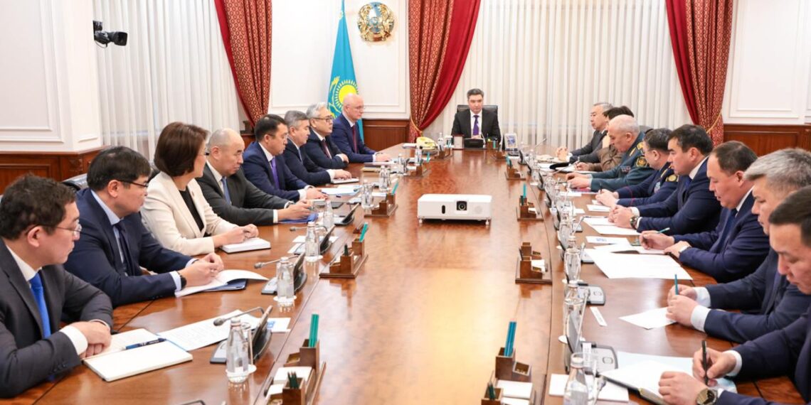 В Правительстве прошло оперативное совещание по исполнению поручений Президента в связи с ситуацией вокруг Украины