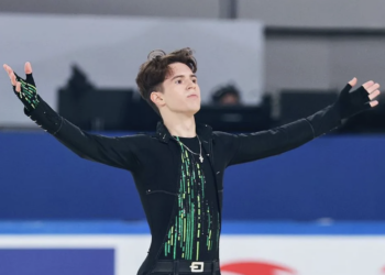 Фигурист Михаил Шайдоров завоевал «бронзу» в короткой программе Гран-при во Франции