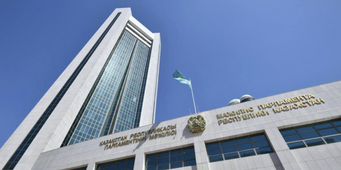 Проект нового Бюджетного кодекса РК единогласно принят Мажилисом