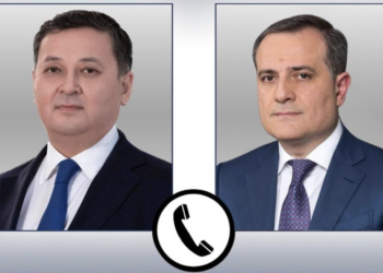 Главы МИД Казахстана и Азербайджана провели телефонный разговор