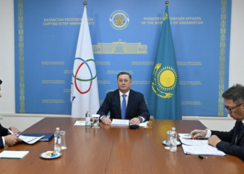 Казахстан передал Азербайджану председательство в СВМДА