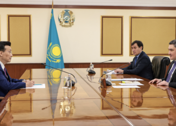 Глава Правительства РК обсудил с послом КНР итоги совместной работы