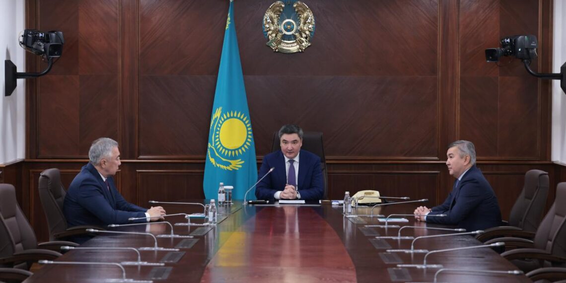 Глава Правительства РК представил нового министра национальной экономики