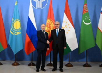 Глава государства принял участие в неформальной встрече глав государств СНГ