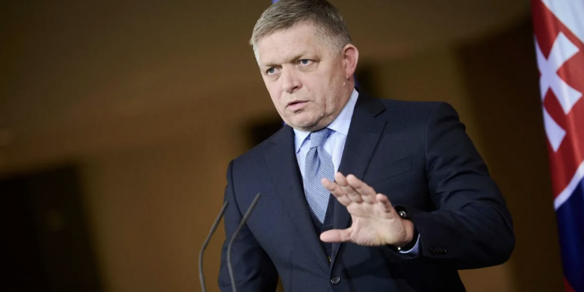 Зеленский предлагал премьеру Словакии €500 млн за поддержку членства Украины в НАТО