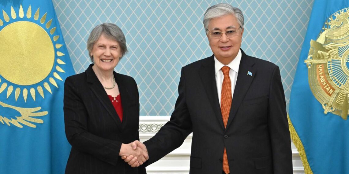 Токаев принял председателя правления «Инициативы прозрачности добывающих отраслей»