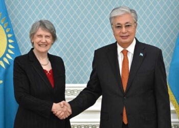 Токаев принял председателя правления «Инициативы прозрачности добывающих отраслей»