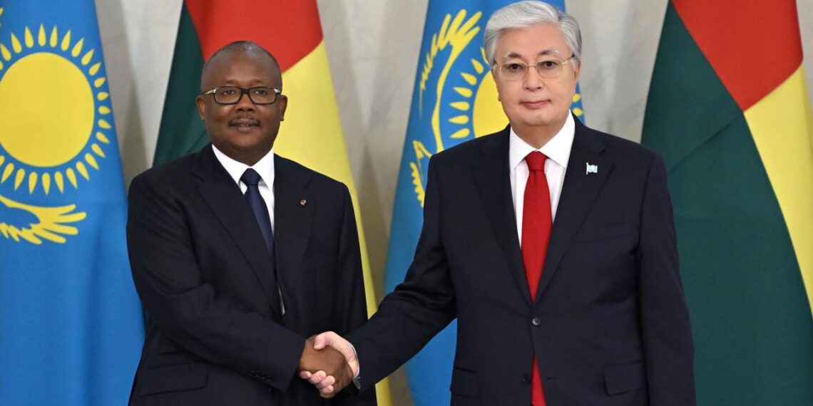 Касым-Жомарт Токаев провел переговоры с президентом Гвинеи-Бисау