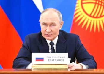 Владимир Путин выразил соболезнования семьям погибших в связи с авиакатастрофой в Актау