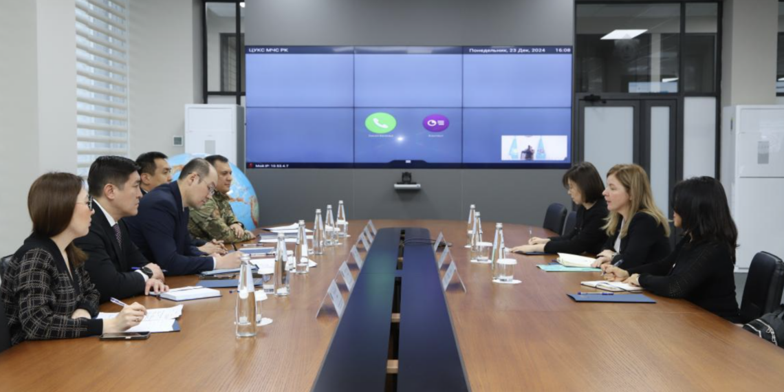 В МЧС прошла встреча с главой Представительства ЕС в Казахстане