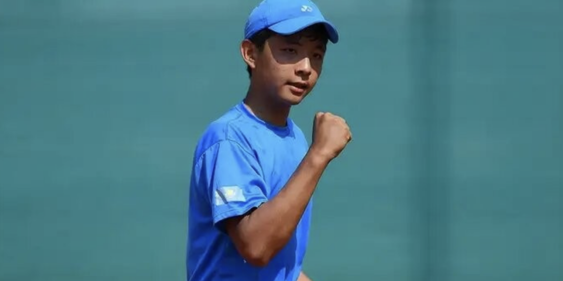 Теннисист Зангар Нурланулы стал победителем юниорского турнира в Латвии