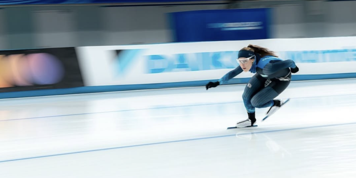 Команда Казахстана по конькобежному спорту завоевала «бронзу» на этапе Кубка мира в Канаде