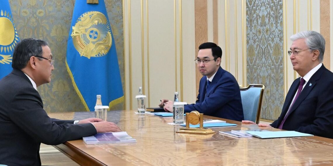 Глава государства принял президента Национальной академии наук