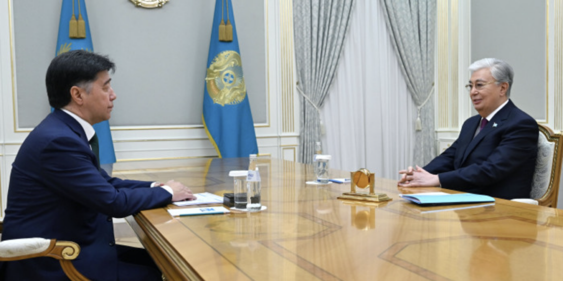 Глава государства принял председателя Управляющего комитета Астанинского хаба госслужбы