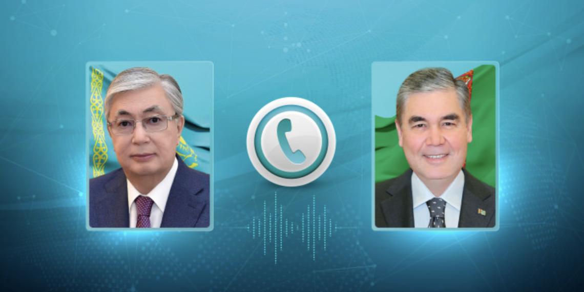Касым-Жомарт Токаев провел телефонный разговор с Председателем Халк Маслахаты Туркменистана