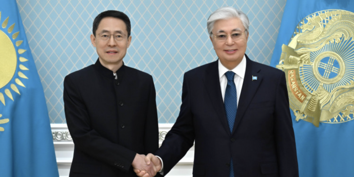 Глава государства провел встречу с вновь назначенным послом КНР в Казахстане