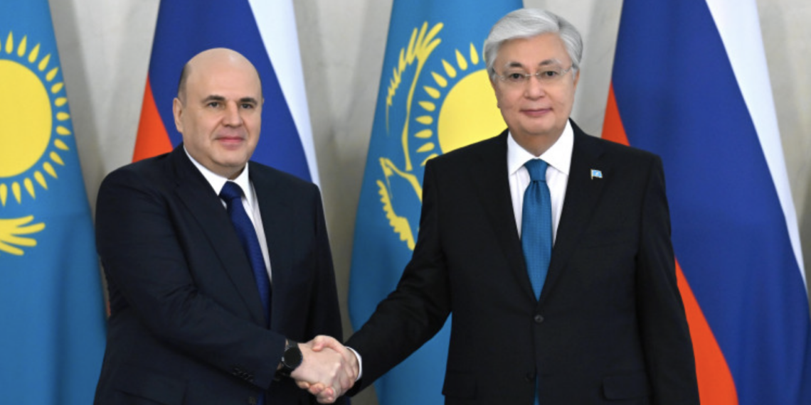 Глава государства провел встречу с председателем Правительства России