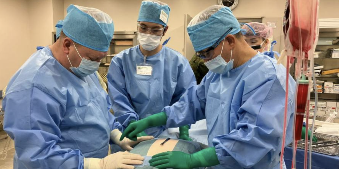 Казахстанские военные медики прошли подготовку в Японии