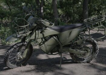 ВС РФ начали использовать новую тактику передвижения в зоне СВО – NYT