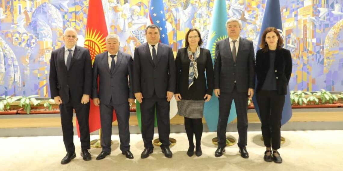 В Узбекистане обсуждены вопросы строительства Камбаратинской ГЭС-1