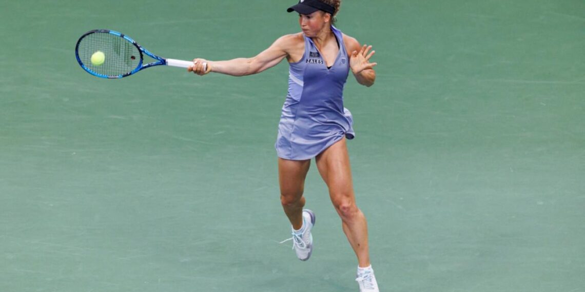 Теннисистка Юлия Путинцева провела успешный первый матч на турнире WTA 500 в Австралии