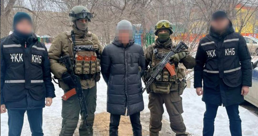 КНБ в январе 2025 года задержал троих подозреваемых в пропаганде терроризма