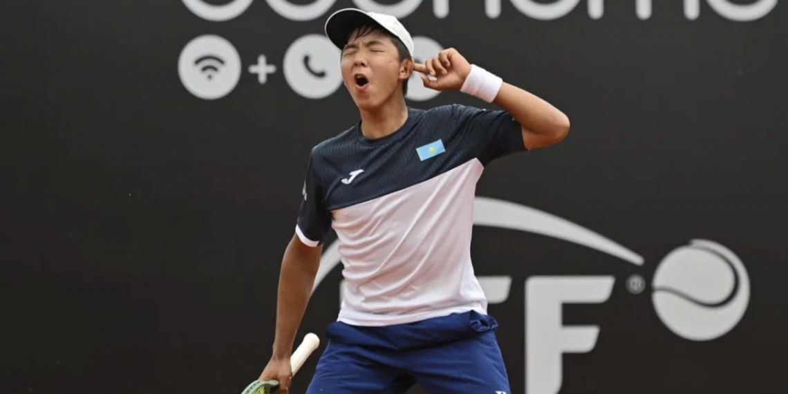 Зангар Нурланулы успешно стартовал на юниорском турнире Australian Open