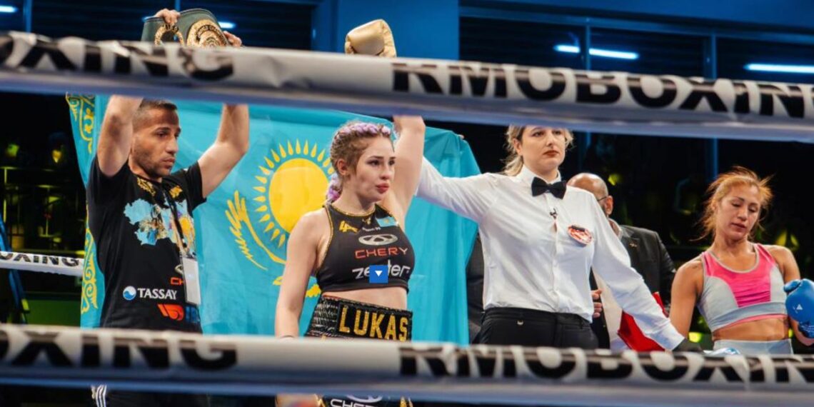 Армейская спортсменка Ангелина Лукас стала победителем вечера бокса в Стамбуле