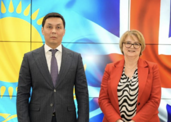 Глава антикоррупционной службы РК провел встречу с послом Великобритании