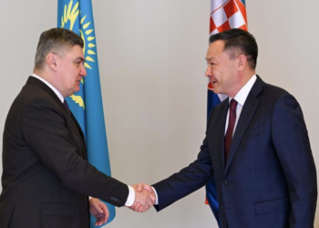 Посол РК вручил верительные грамоты президенту Хорватии