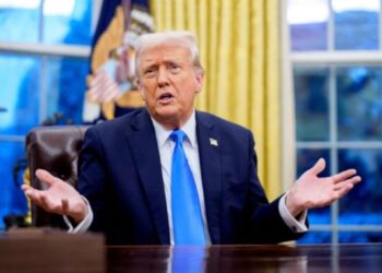 Трамп назвал Зеленского «диктатором без выборов» и обвинил его в желании продолжать войну ради финансирования