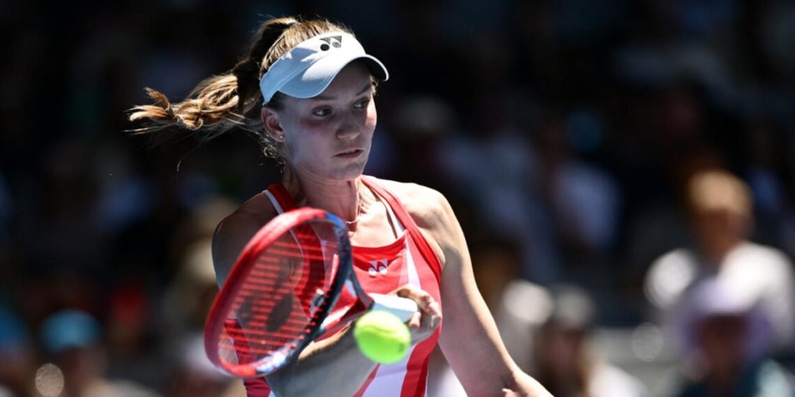 Елена Рыбакина вышла в четвертьфинал турнира по теннису в Дубае