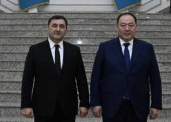 Замглавы МИД Казахстана провел встречу с послом Азербайджана