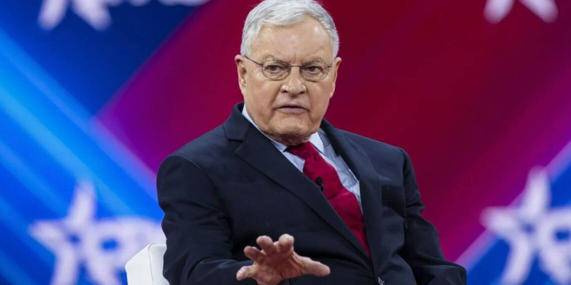 Спецпосланник США по РФ и Украине назвал шансы Киева получить ядерное оружие мизерными или нулевыми