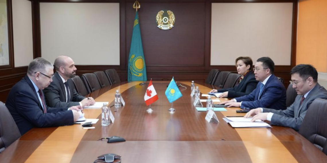 Глава Минтранспорта Казахстана принял посла Канады