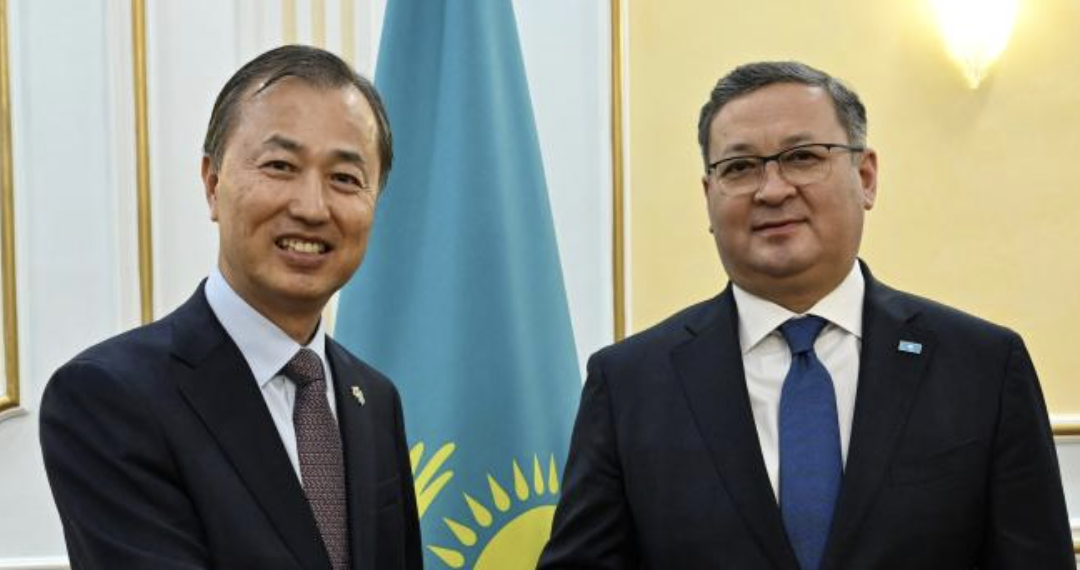 Мурат Нуртлеу провел встречу с послом Республики Корея