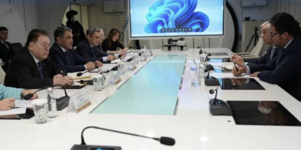 Испанские эксперты будут участвовать в разведке подземных вод на западе Казахстана