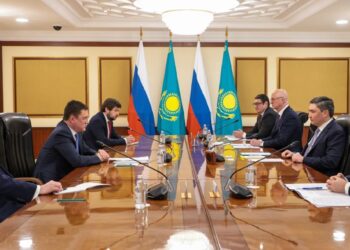 Олжас Бектенов провел встречу с заместителем председателя Правительства России