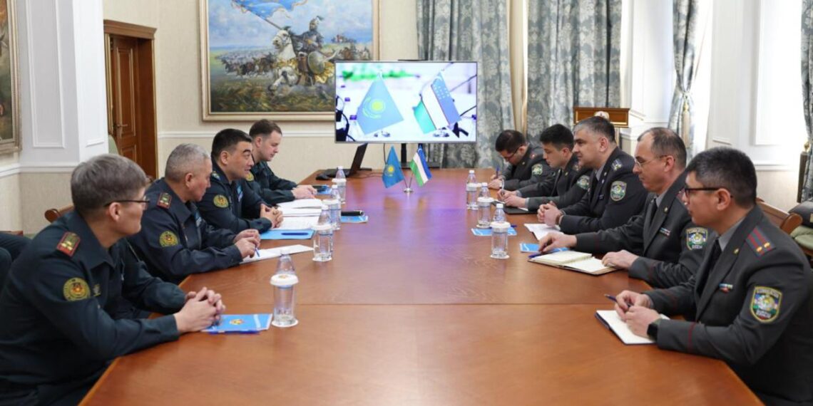 В Астане прошли штабные переговоры представителей оборонных ведомств Казахстана и Узбекистана