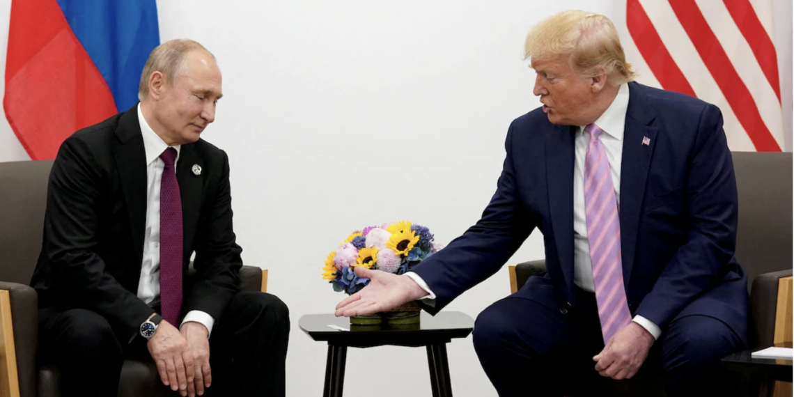 Президенты США и России провели телефонный разговор