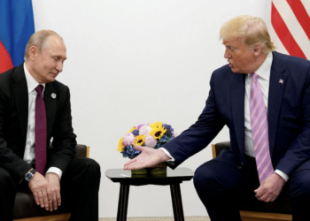 Президенты США и России провели телефонный разговор