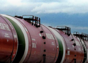 В Казахстане пресечен канал незаконного вывоза бензина в Кыргызстан в особо крупном размере