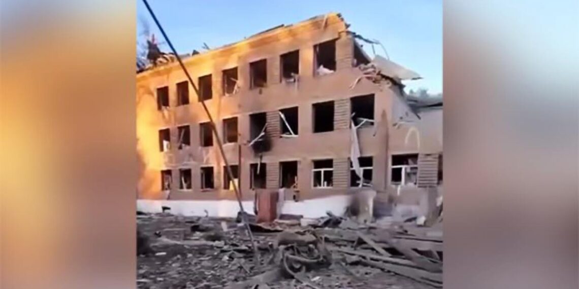 Минобороны России: ВСУ нанесли ракетный удар по школе-интернату в Судже